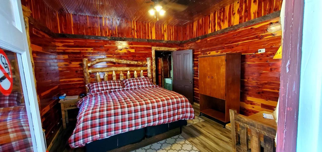 Log Cabin Inn Eureka Springs Zewnętrze zdjęcie